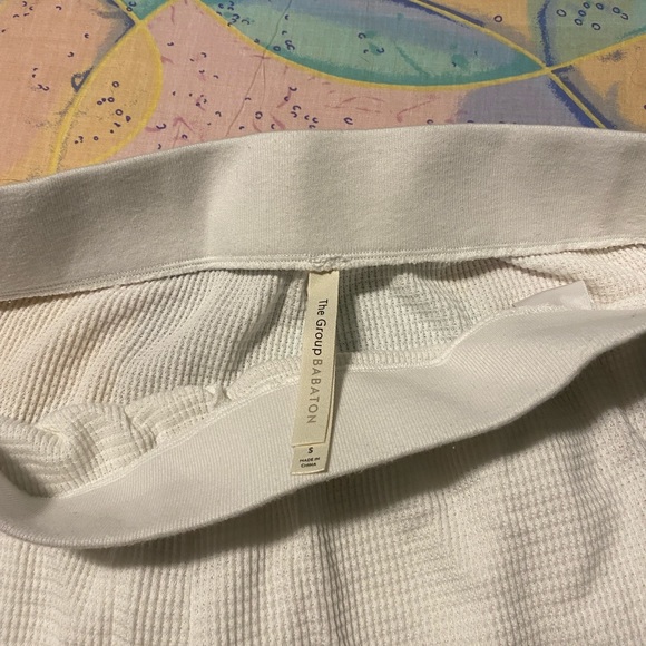 The group by babaton white loung pants. Waffle - Picture 2 of 5